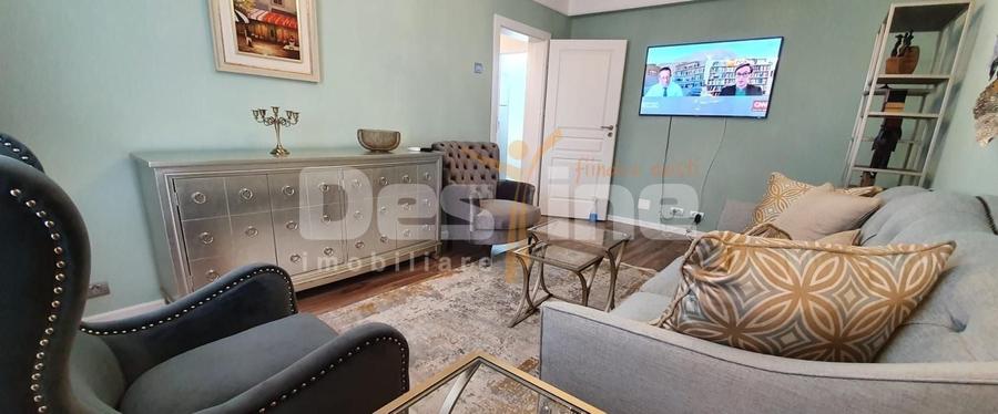 Apartament cu 3 camere decomandat, mobilat în Tineretului