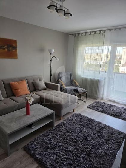 Apartament cu 3 camere decomandat, mobilat în Mărăști