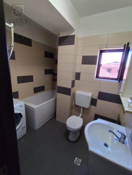Apartament cu 3 camere decomandat, mobilat în Haliu