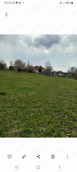 Teren de 4000 mp, în Central