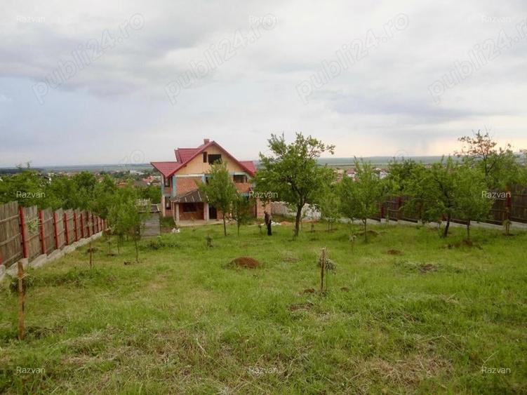 Casă cu 6 camere cu Teren 1510 Mp în Găgeni