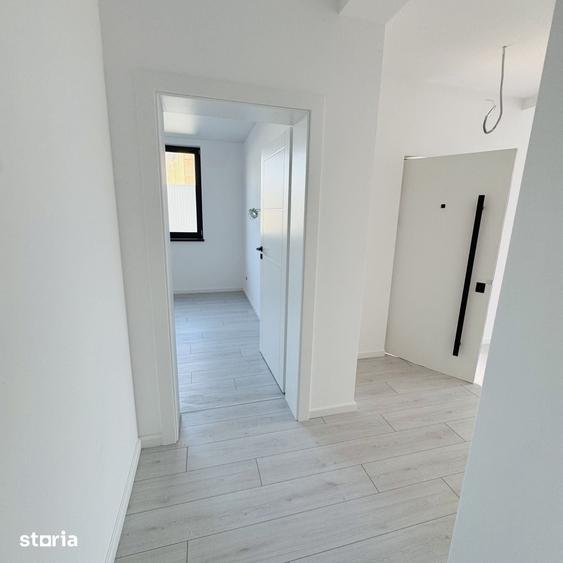Casă cu 4 camere cu Teren 300 Mp în Central