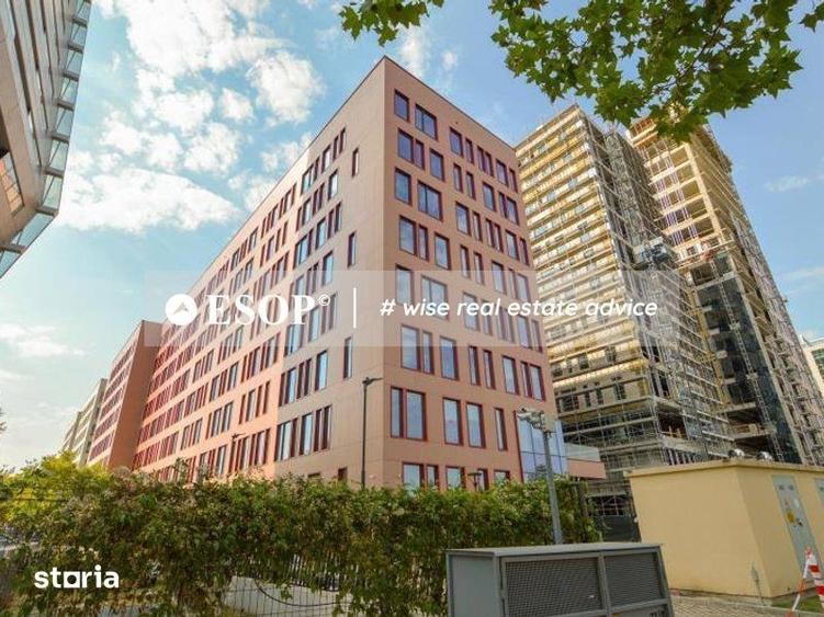 Spațiu comercial, de 400 mp, în Domenii