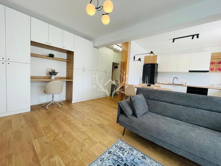 Apartament cu 2 camere semidecomandat, mobilat în Florești
