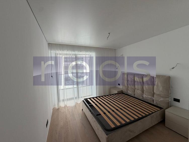 Apartament cu 3 camere decomandat, mobilat în Barbu Văcărescu