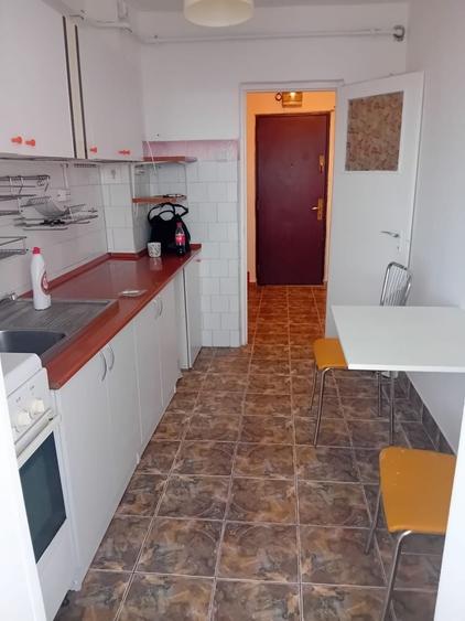 Apartament cu 2 camere semidecomandat în Șagului