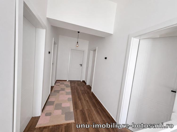 Duplex cu 4 camere cu Teren 250 Mp în Periferie