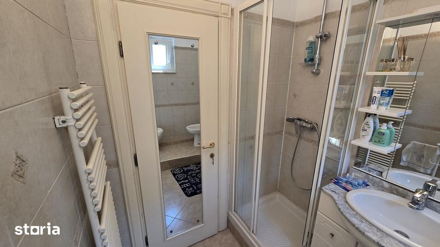 Apartament cu 4 camere în Central