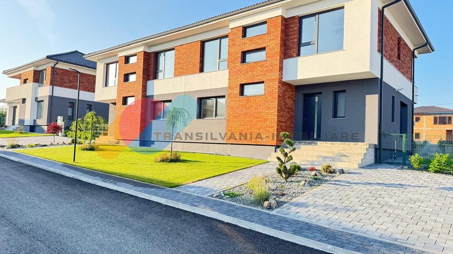 Duplex cu 4 camere cu Canalizare în Dezmir