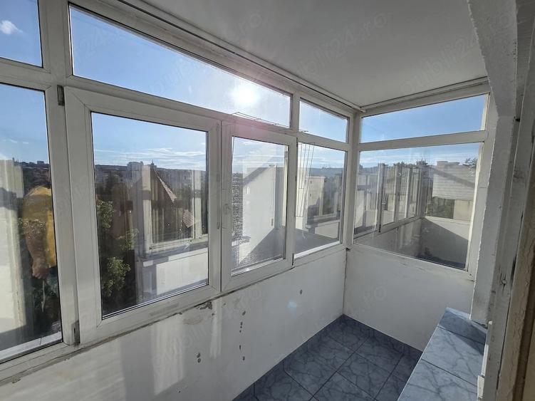 Apartament cu 2 camere decomandat în Popa Șapcă