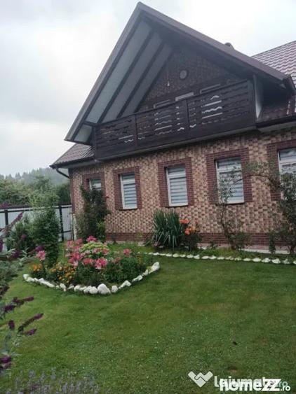 Casă cu 4 camere cu Teren 5200 Mp în Rădăuți