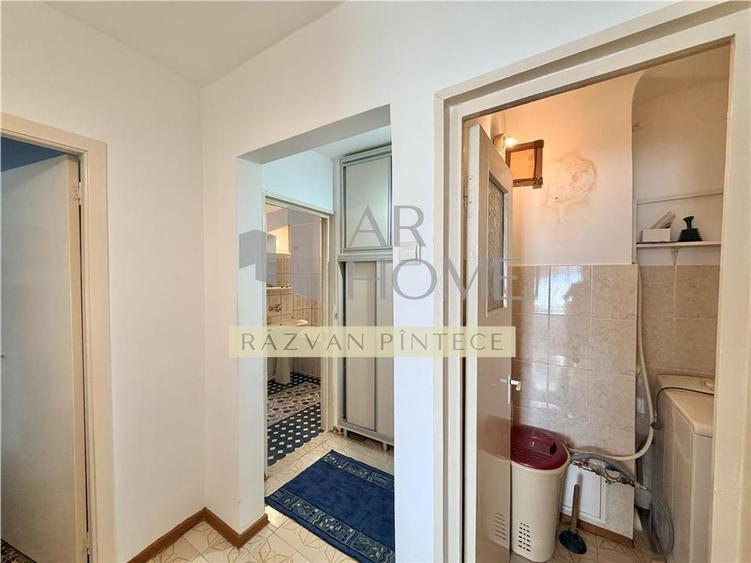 Apartament cu 3 camere decomandat, mobilat în Ultracentral