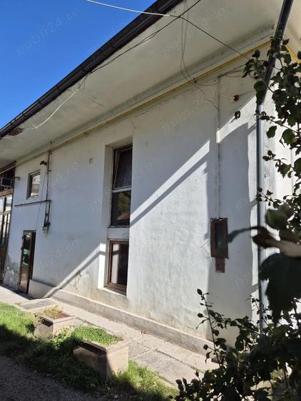 Apartament cu 2 camere decomandat în Hunedoara