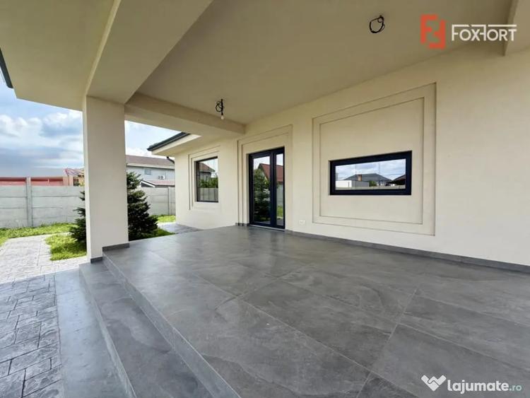 Casă cu 4 camere cu Teren 688 Mp în Sânandrei