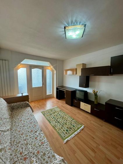 Apartament 2 camere,zona 1Decembrie - 20