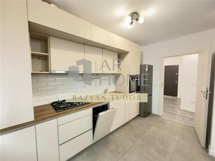 Apartament cu 2 camere decomandat, mobilat în Albert