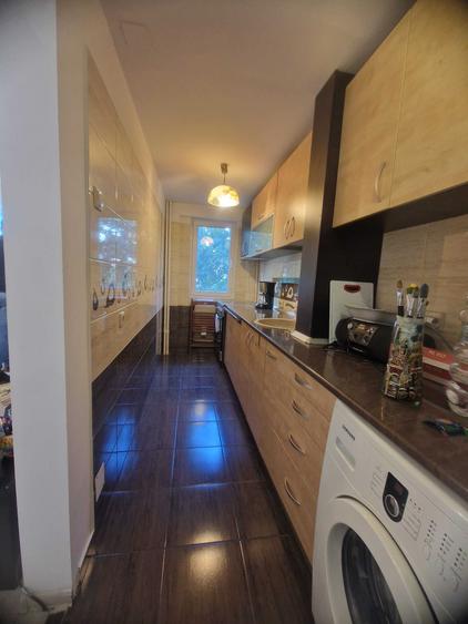 Apartament cu 3 camere în Militari