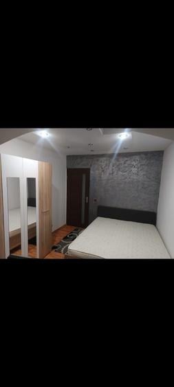 Apartament cu 3 camere decomandat în Exterior Vest