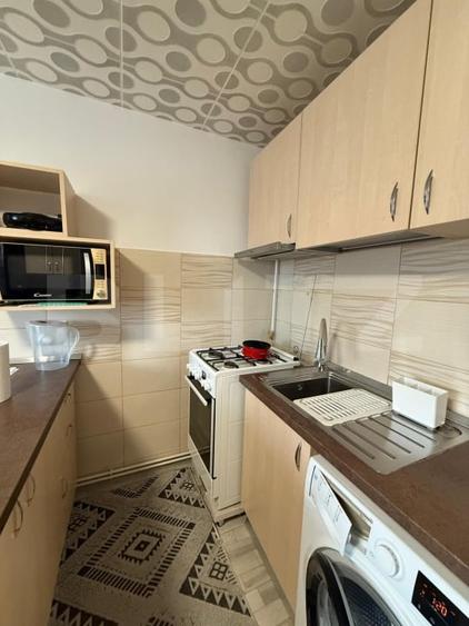 Apartament cu 2 camere semidecomandat, mobilat în Mihai Bravu