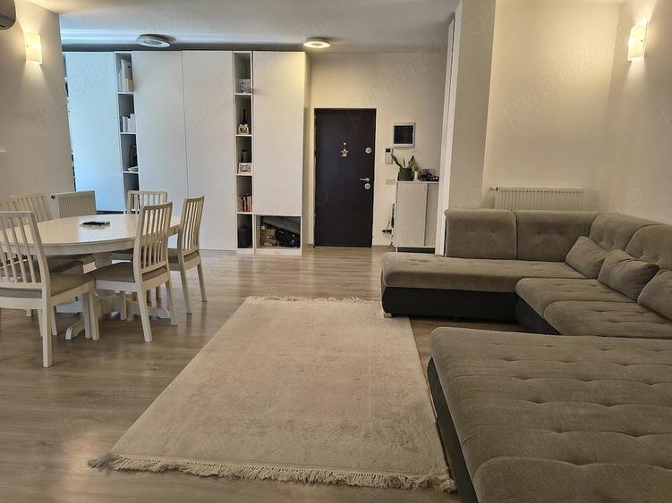 Apartament cu 4 camere decomandat în Giroc