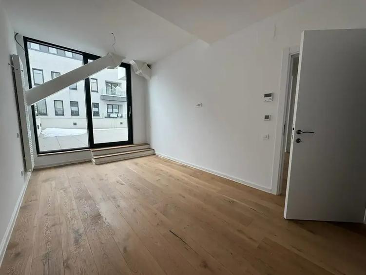 Apartament cu 2 camere decomandat în Aviației