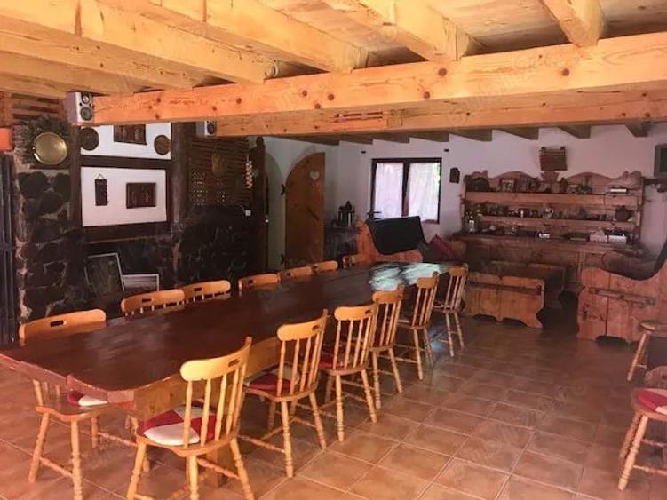 De vanzare Cabana in Carpatii Meridionali, langa Lacul Poiana Rusca, Teregova. - 1