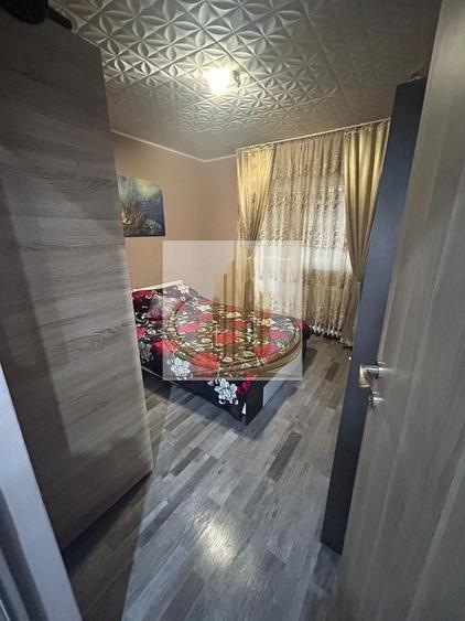 Apartament cu 5 camere decomandat, mobilat în UMT