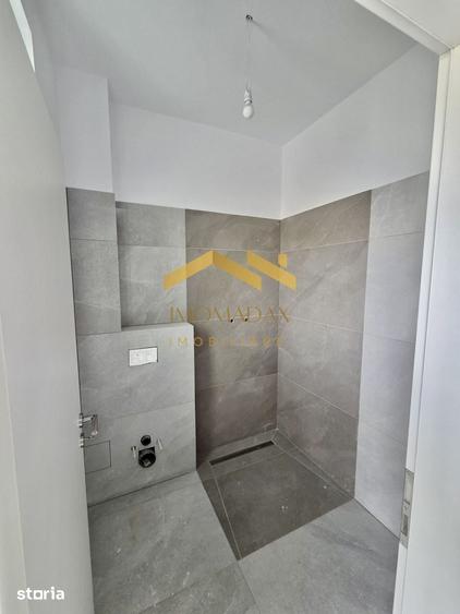 Casă cu 4 camere cu Teren 265 Mp în Sânmihaiu Român