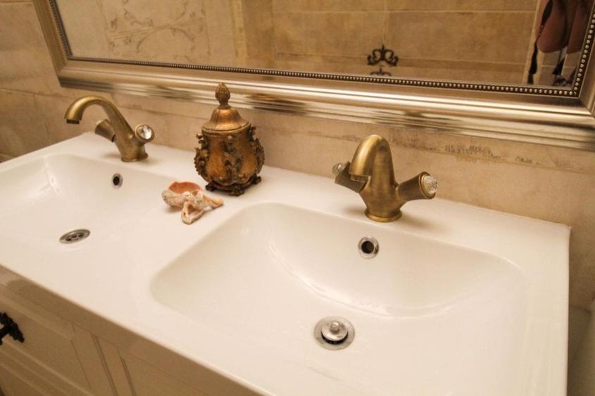 Apartament cu 3 camere circular, mobilat în Capitale