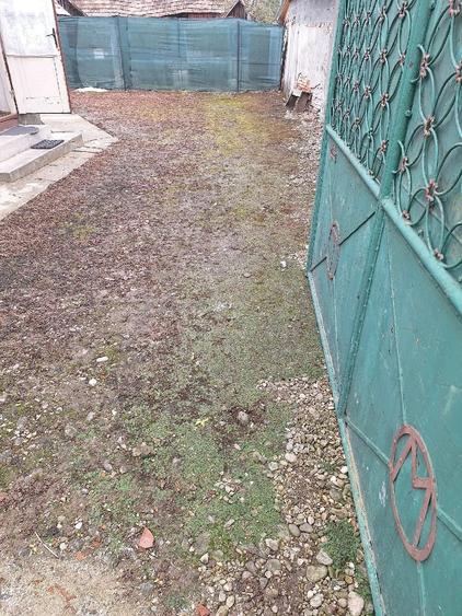 Casă cu 4 camere cu Teren 2000 Mp în Soroștin
