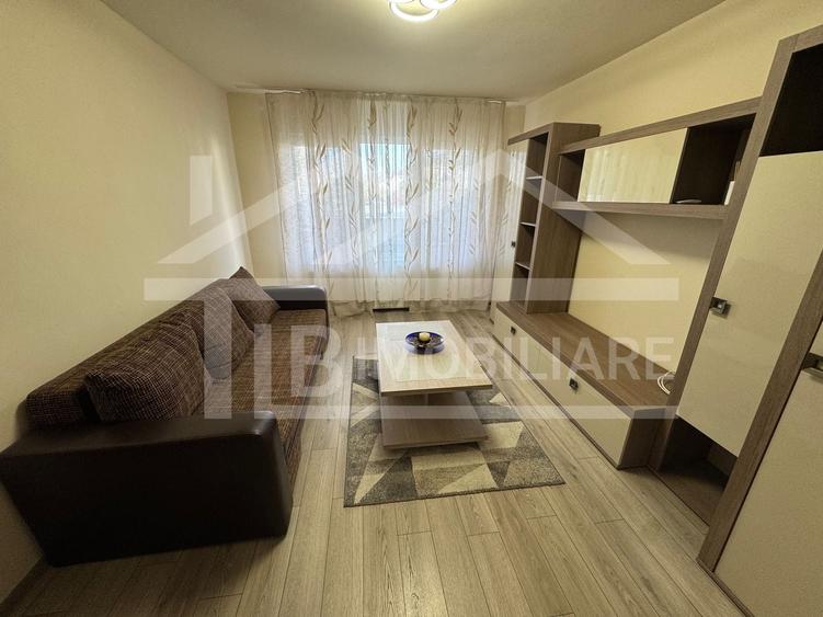 Apartament cu 3 camere decomandat, mobilat în Diamant