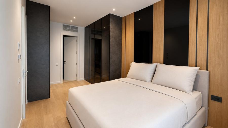 Apartament cu 4 camere în Barbu Văcărescu
