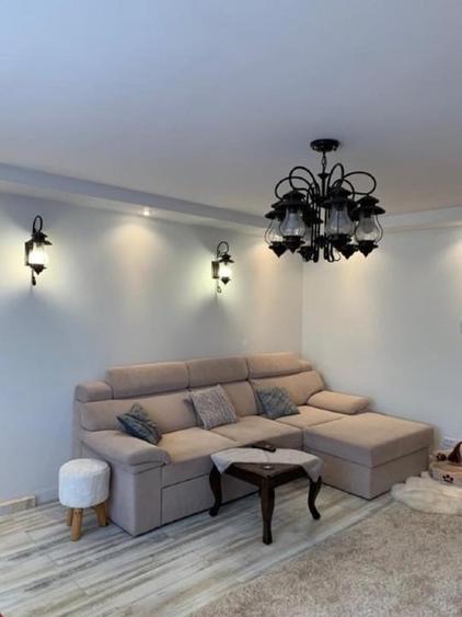 Apartament cu 3 camere decomandat în Nerva Traian