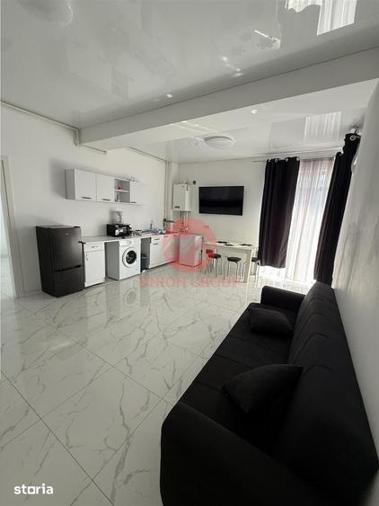 Apartament cu 5 camere decomandat în Central