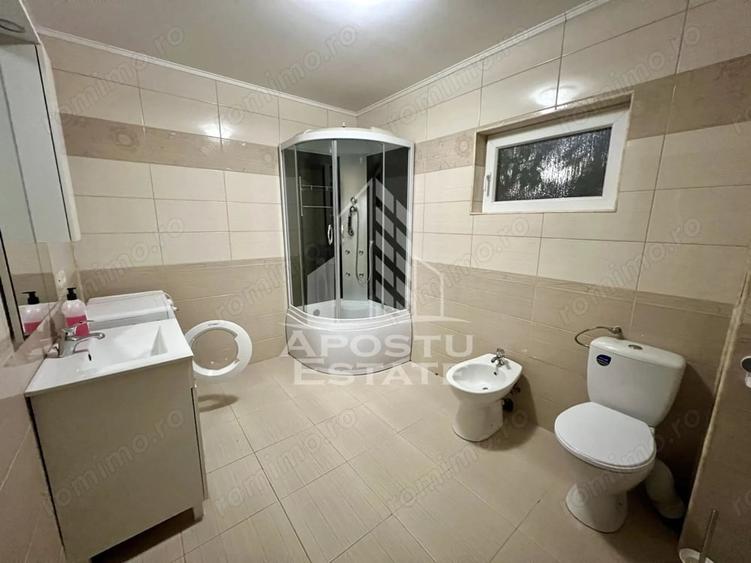 Casă cu 5 camere cu Teren 500 Mp în Moșnița Nouă