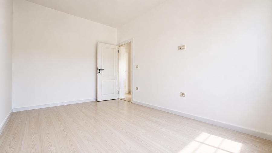 Duplex cu 4 camere cu Canalizare în Moșnița Nouă