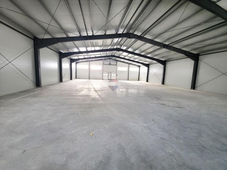 Spațiu industrial, de 570 mp, în Dărmănești