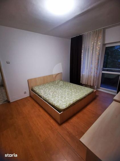 Apartament cu 3 camere semidecomandat în Grigorescu