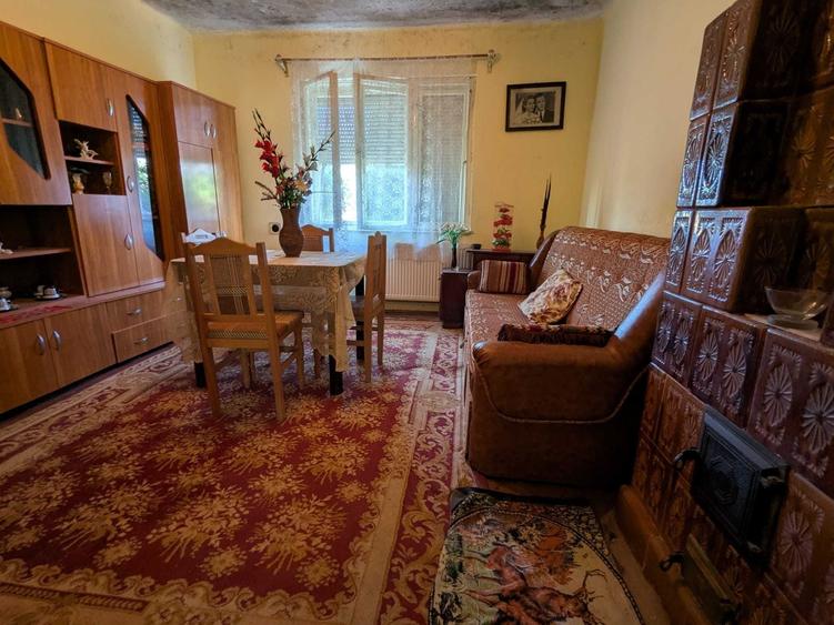 Casă cu 4 camere în Exterior Vest