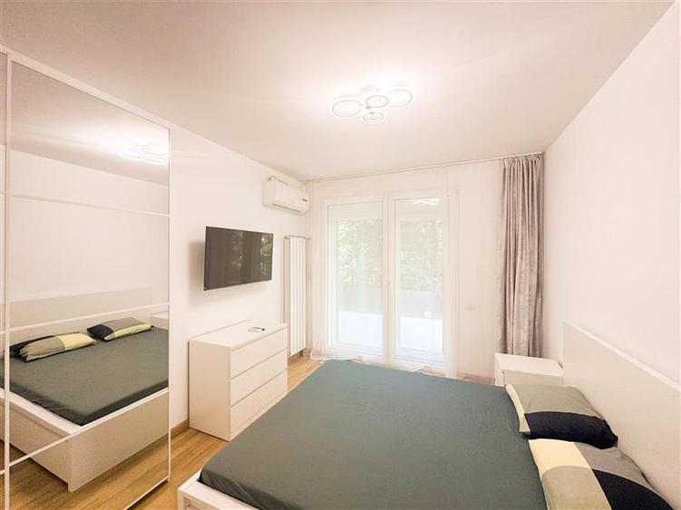 Apartament cu 3 camere semidecomandat, mobilat în Herăstrău