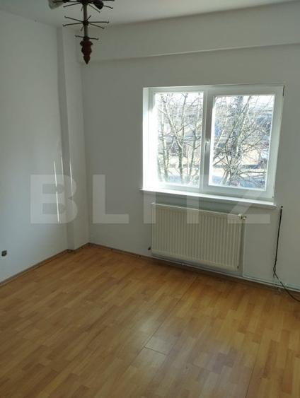 Apartament cu 3 camere decomandat, mobilat în Mihai Viteazu