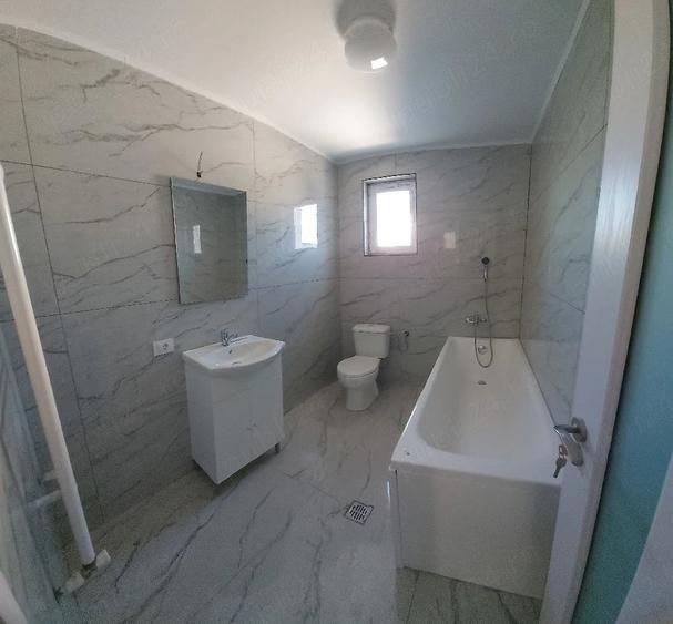 Casă cu 4 camere cu Teren 220 Mp în Vârteju