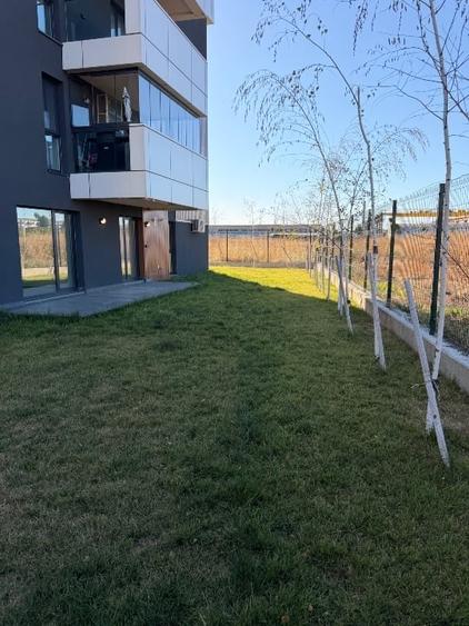 Apartament cu 4 camere decomandat în Theodor Pallady