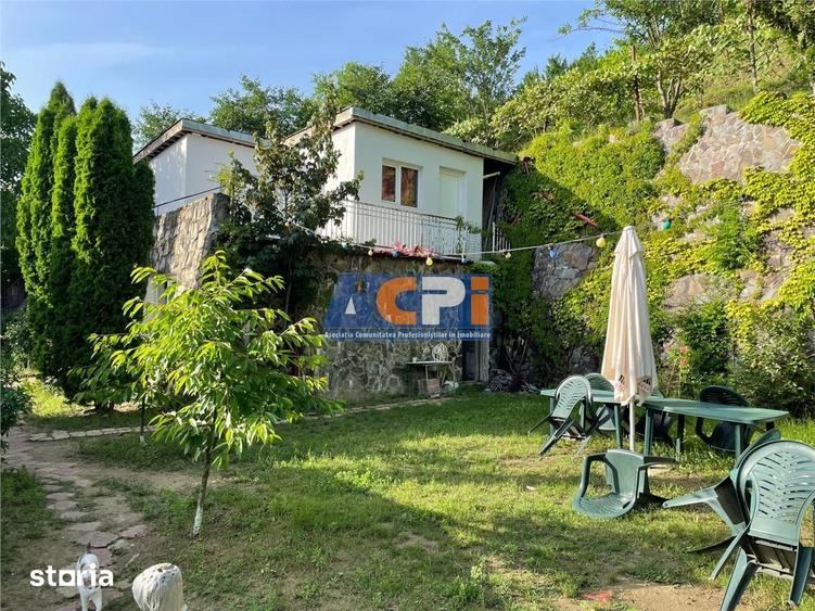 Casă cu 3 camere cu Teren 500 Mp în Mărgineni