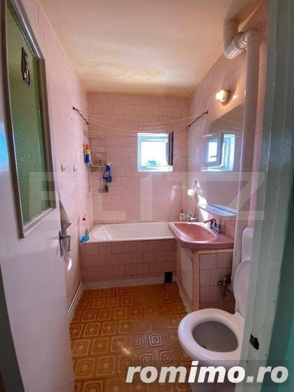 Apartament cu 4 camere decomandat în Central