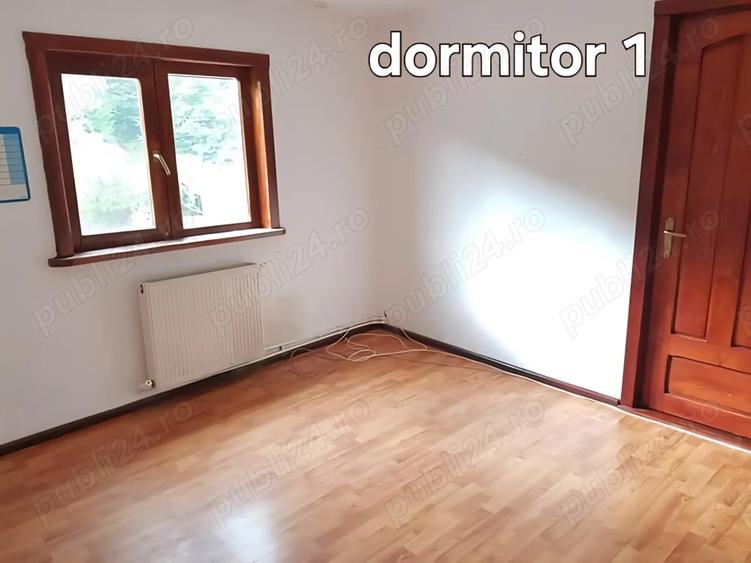 Casă cu 5 camere cu Teren 872 Mp în Humulești