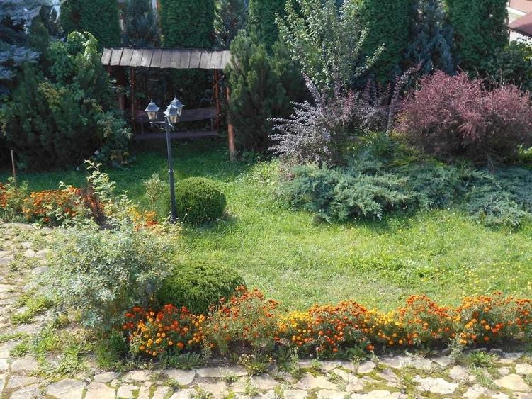 Casă cu 4 camere în Central
