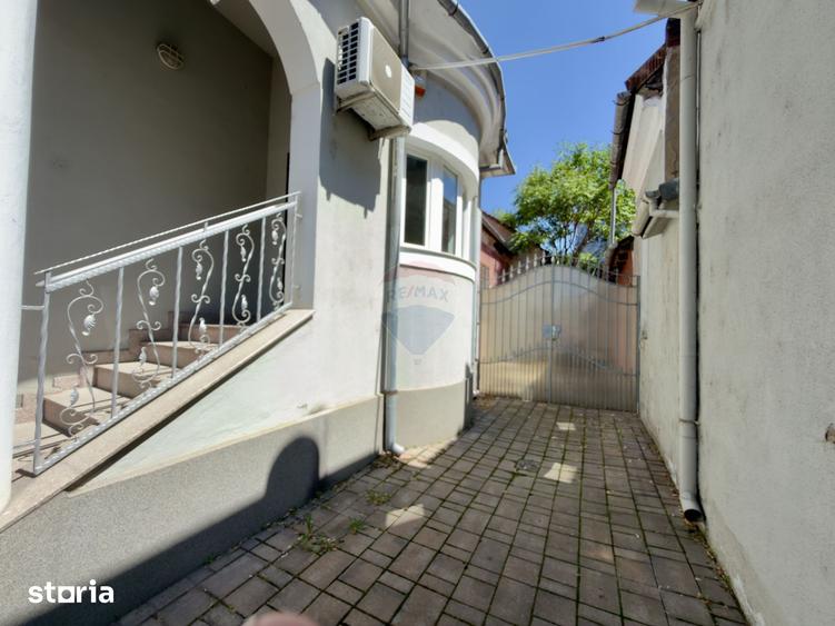 Spațiu comercial, de 200 mp, în Ultracentral