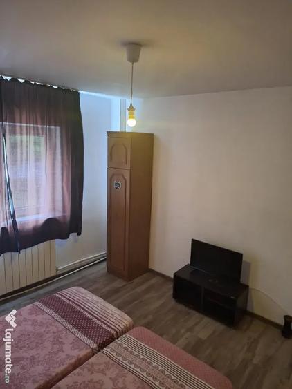 Apartament cu 2 camere decomandat în Piața Nouă