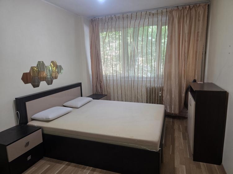 Apartament cu 2 camere semidecomandat în Obor
